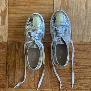 Metallic platform sneakers